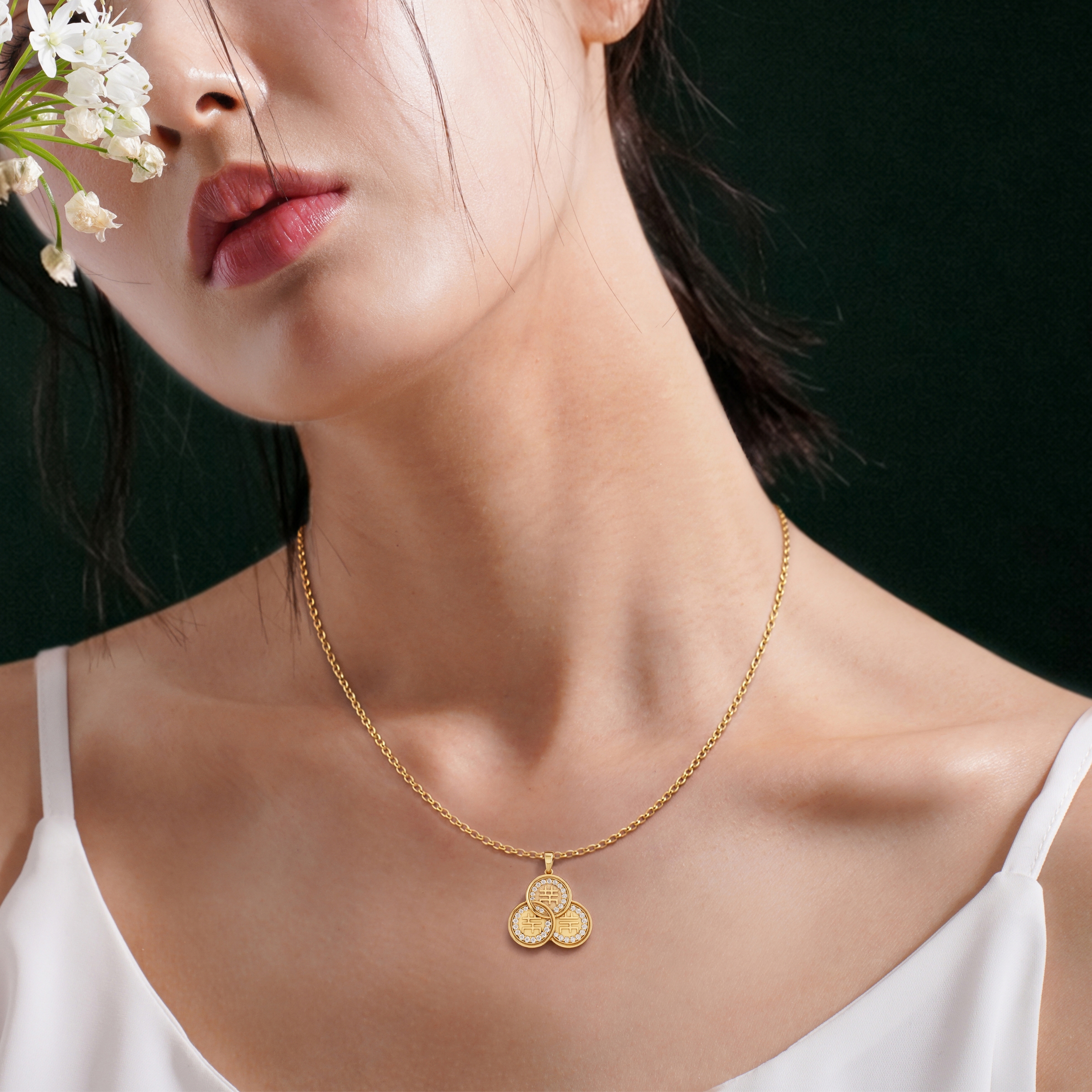 Chiclove, Feng Shui Pendant in 14K Yellow Gold