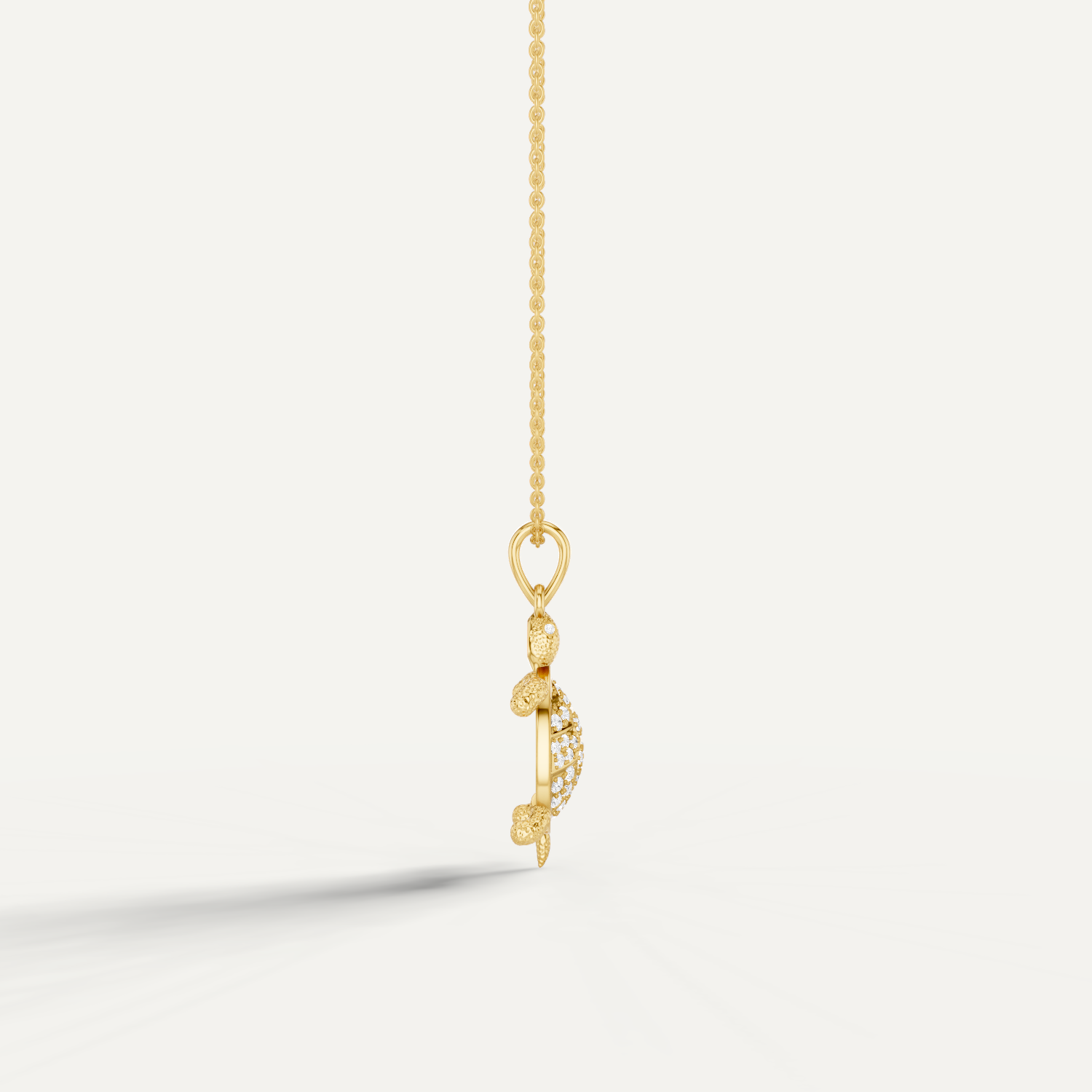 Sea Trot, Turtle Pendant in 18K Yellow Gold