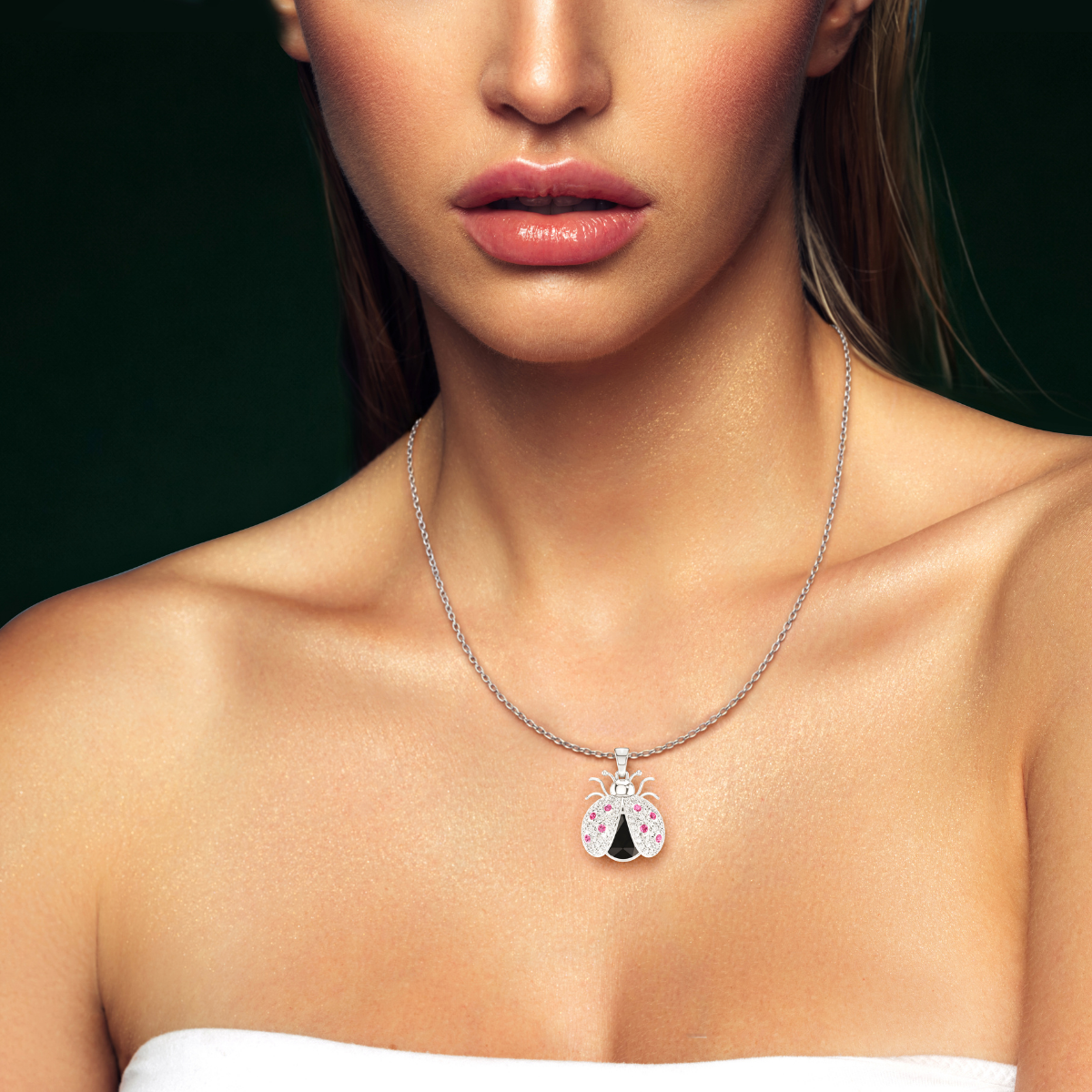 Miss Bug, Bug Pendant in 18K White Gold
